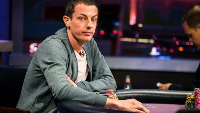 Ông trùm Poker là tay chơi có phong cách độc đáo