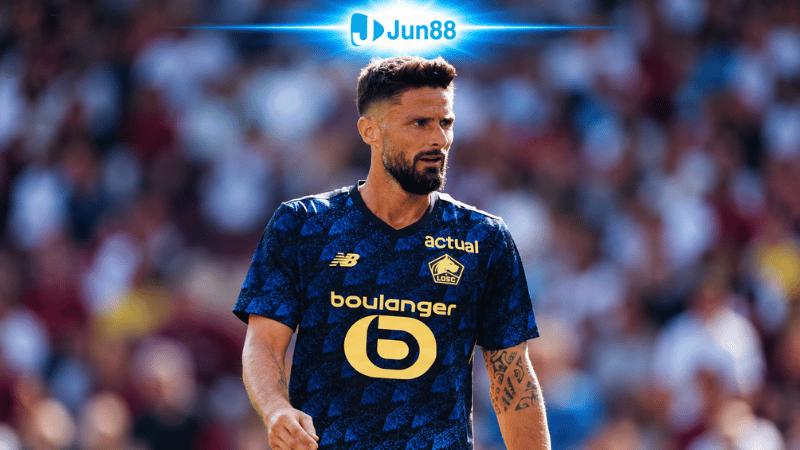 Giroud chuẩn bị đối đấu đồng đội cũ