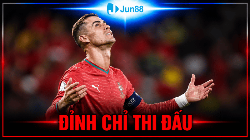 Ronaldo bị treo giò và nộp phạt 255 Euro