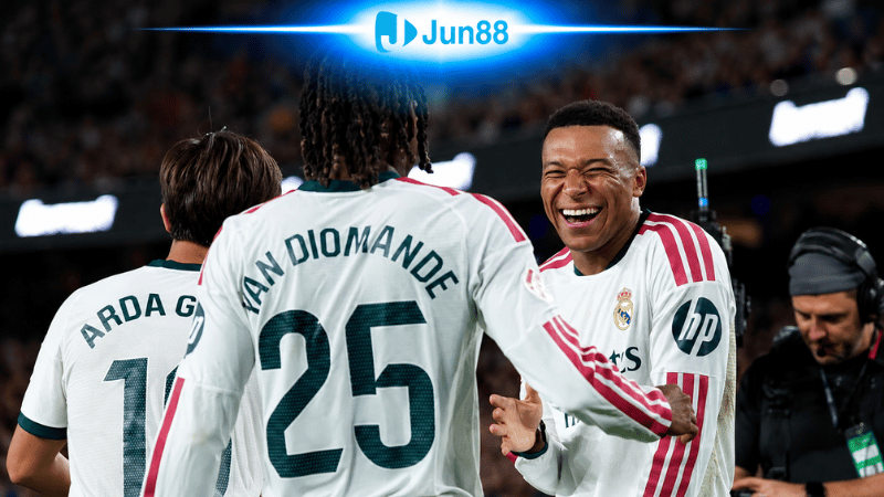 Mbappe tỏa sáng trong chiến thắng của Real