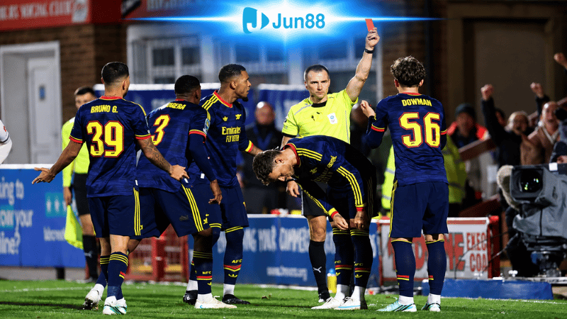 Thẻ đỏ của Arsenal trong trận đấu